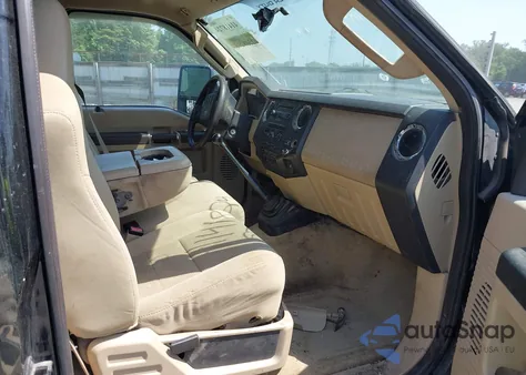 2008 Ford F-250 из США, поврежденный, VIN 1FTNF215X8EC37894